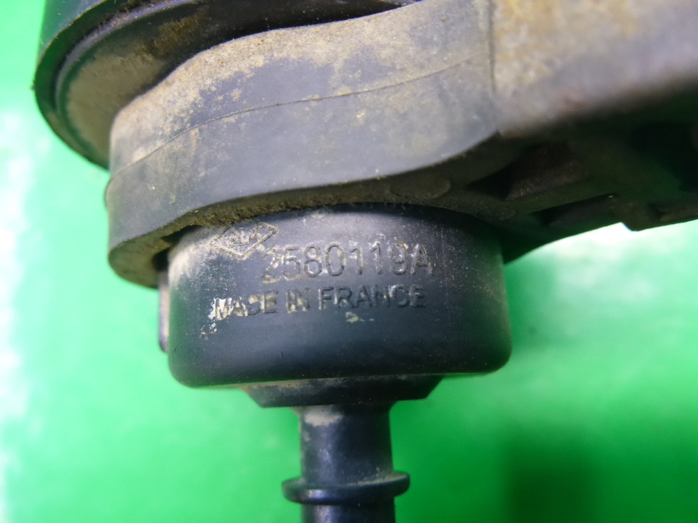 Клапан вентиляции топливного бака