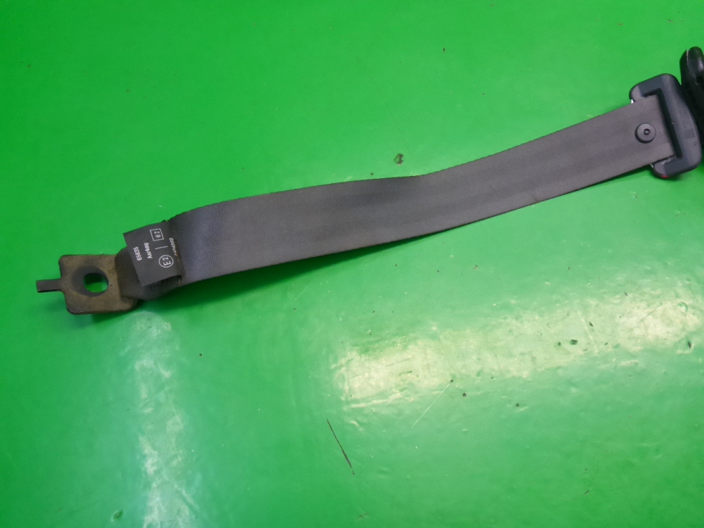 Ремень безопасности с пиропатроном