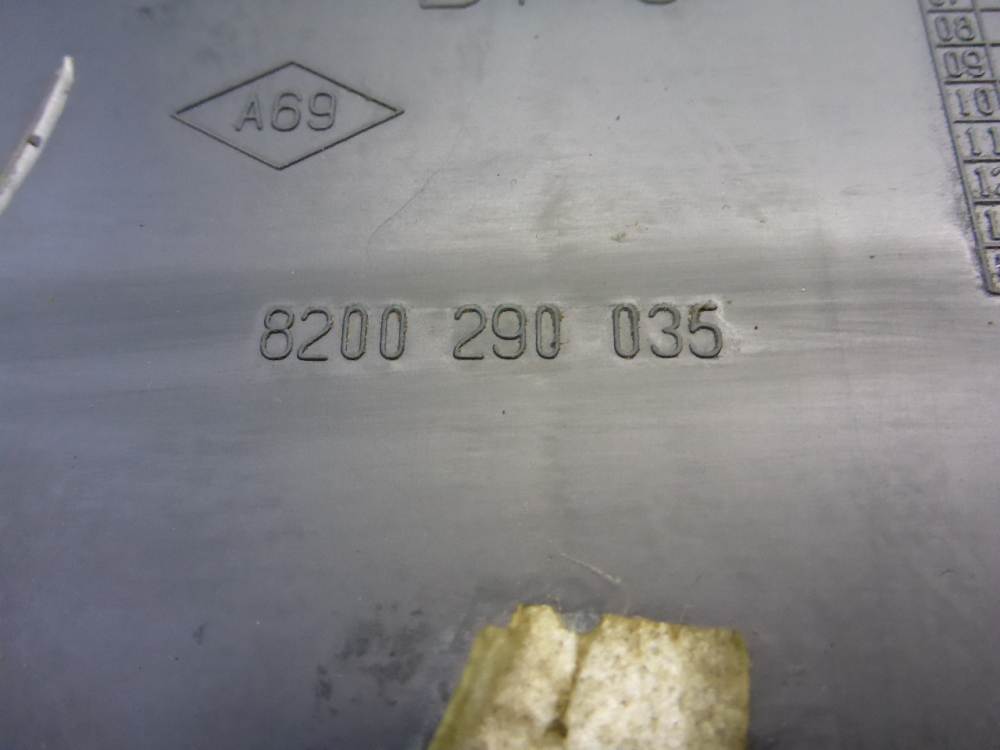 Кронштейн заднего бампера