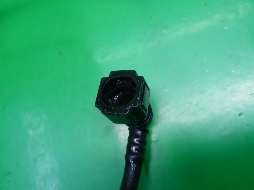 Трубка топливная