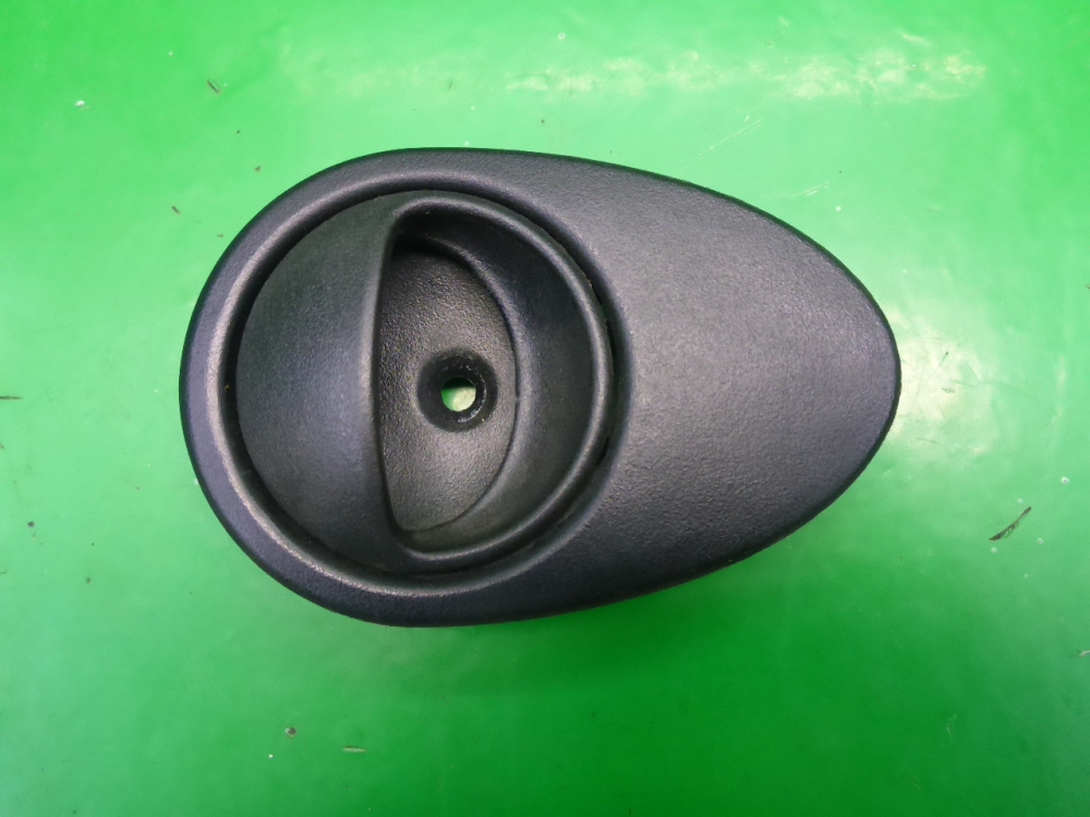 Ручка двери передней внутренняя правая