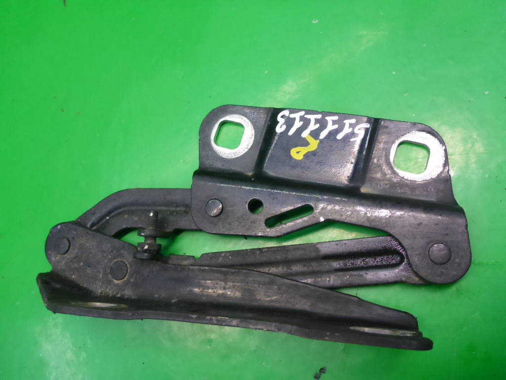 Петля капота правая