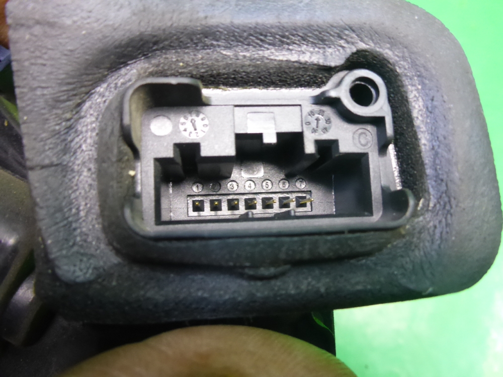 Замок двери задней правой