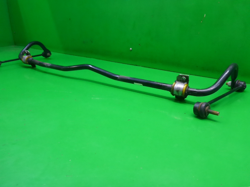 Стабилизатор передний