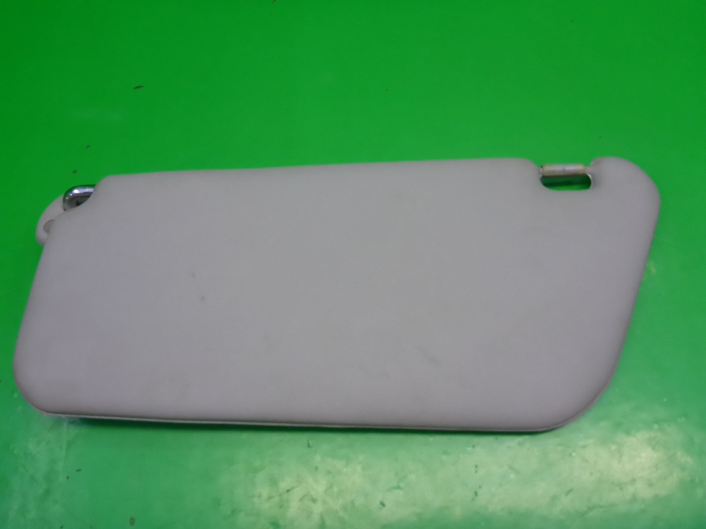 Козырек солнцезащитный