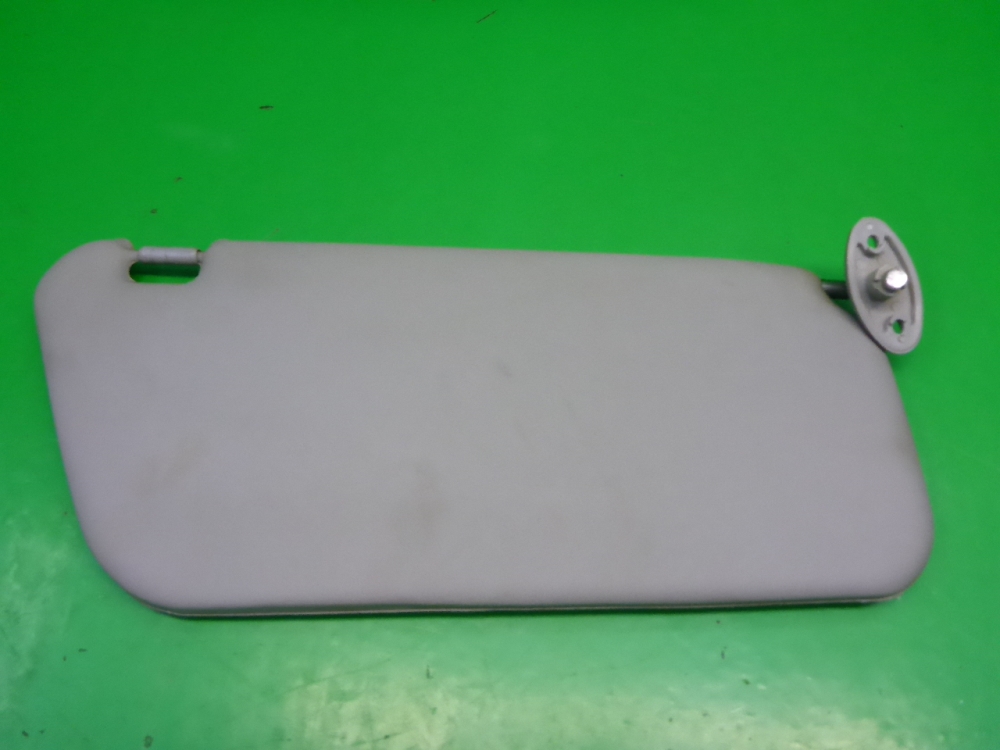 Козырек солнцезащитный