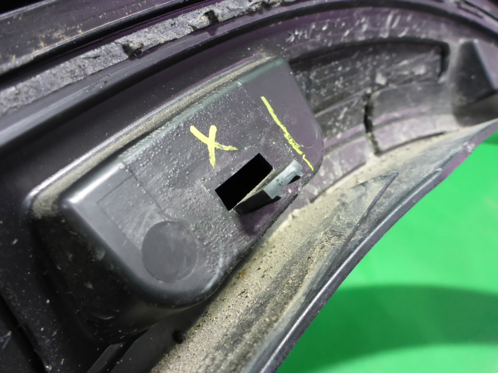 Накладка заднего крыла левого