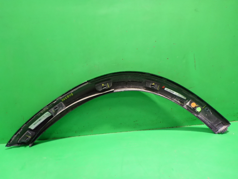 Накладка заднего крыла левого