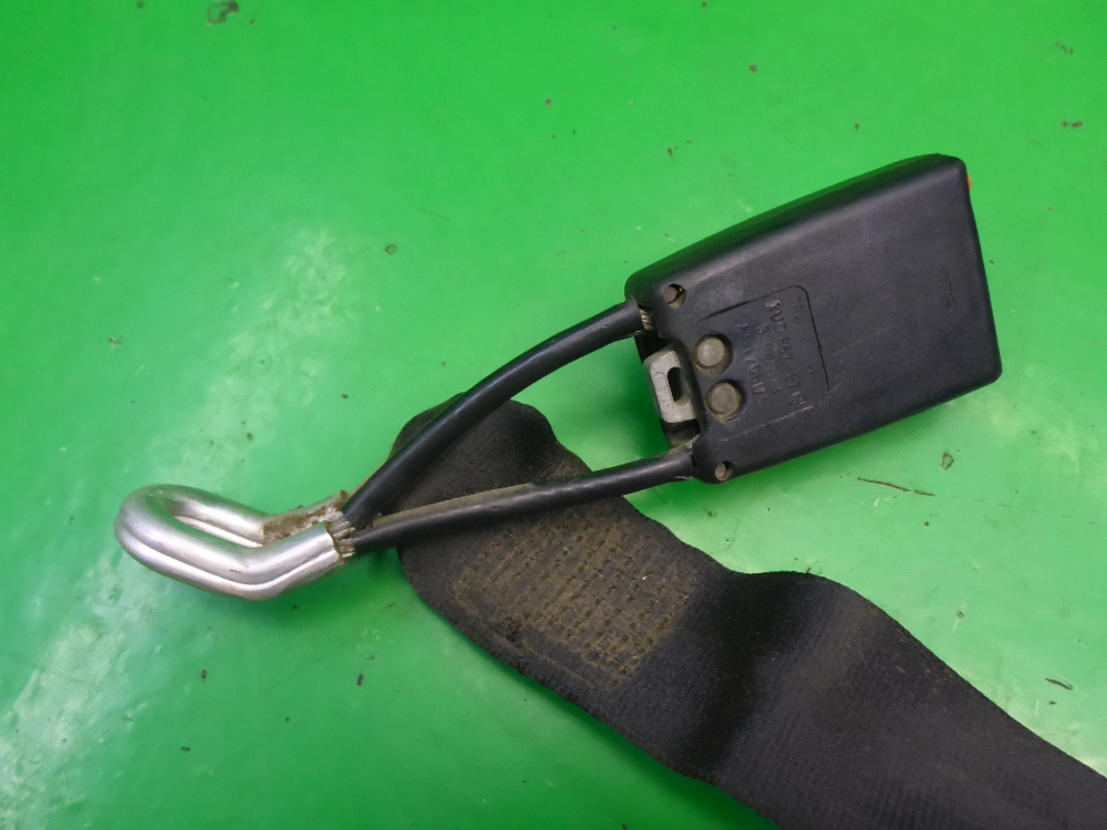 Ответная часть ремня безопасности