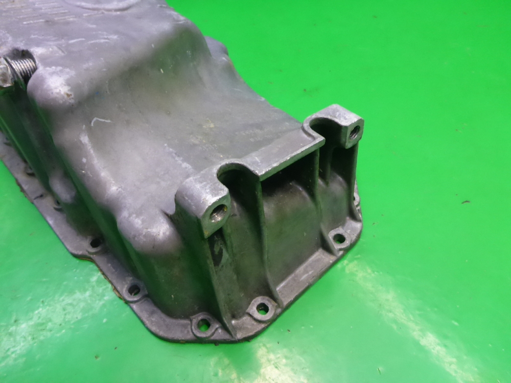 Поддон масляный двигателя (картер)