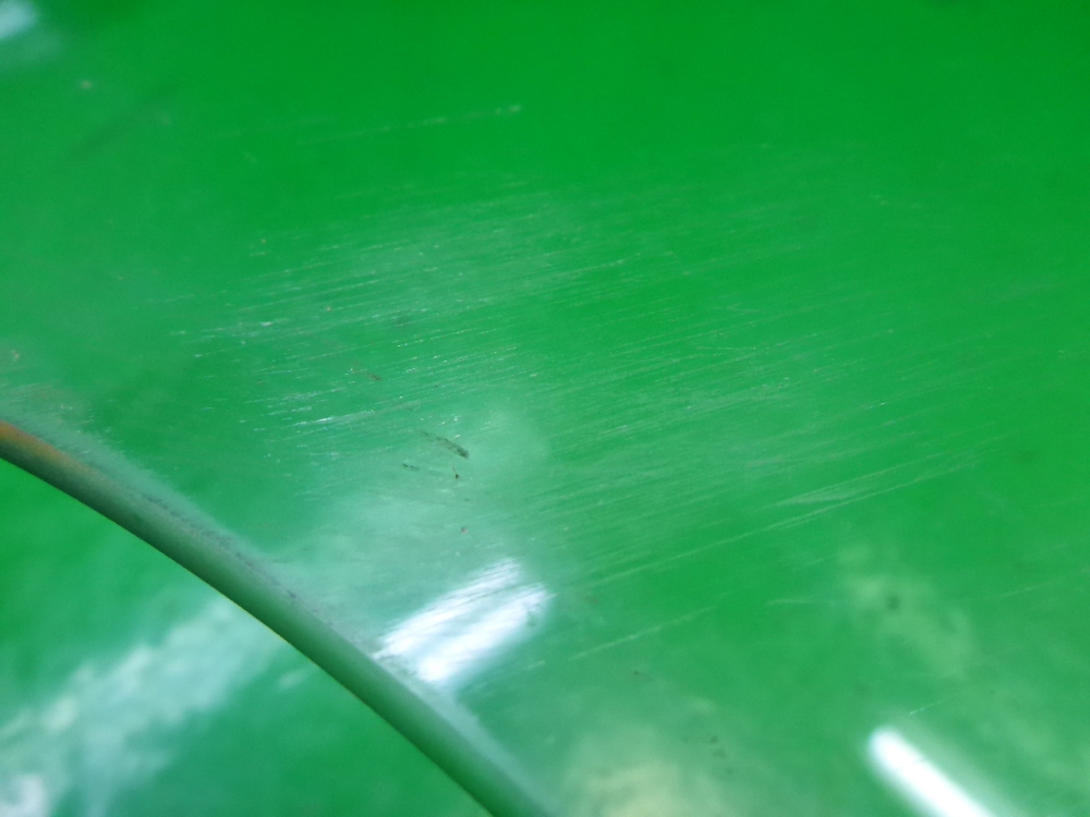 Стекло двери передней левой