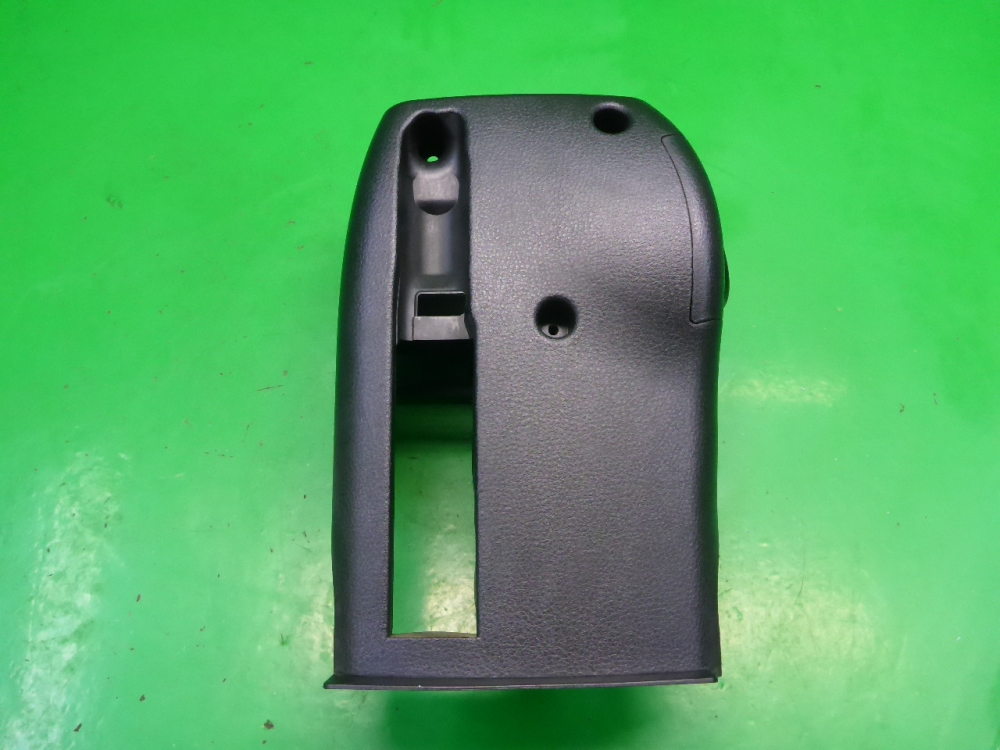 Кожух рулевой колонки