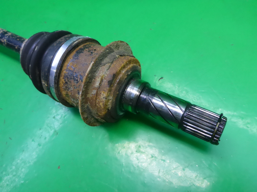 Полуось задняя правая