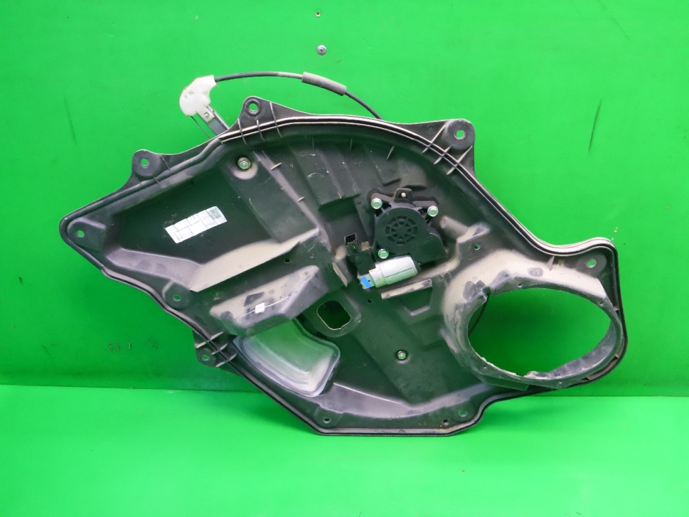 Стеклоподъемник электр. задний левый