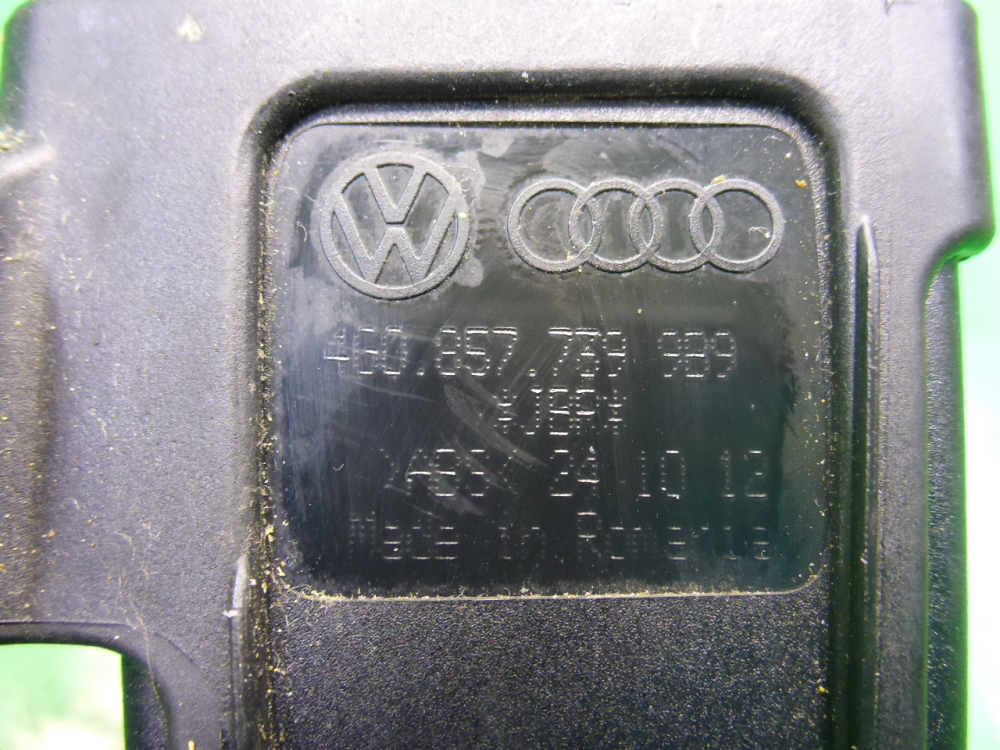 Ответная часть ремня безопасности