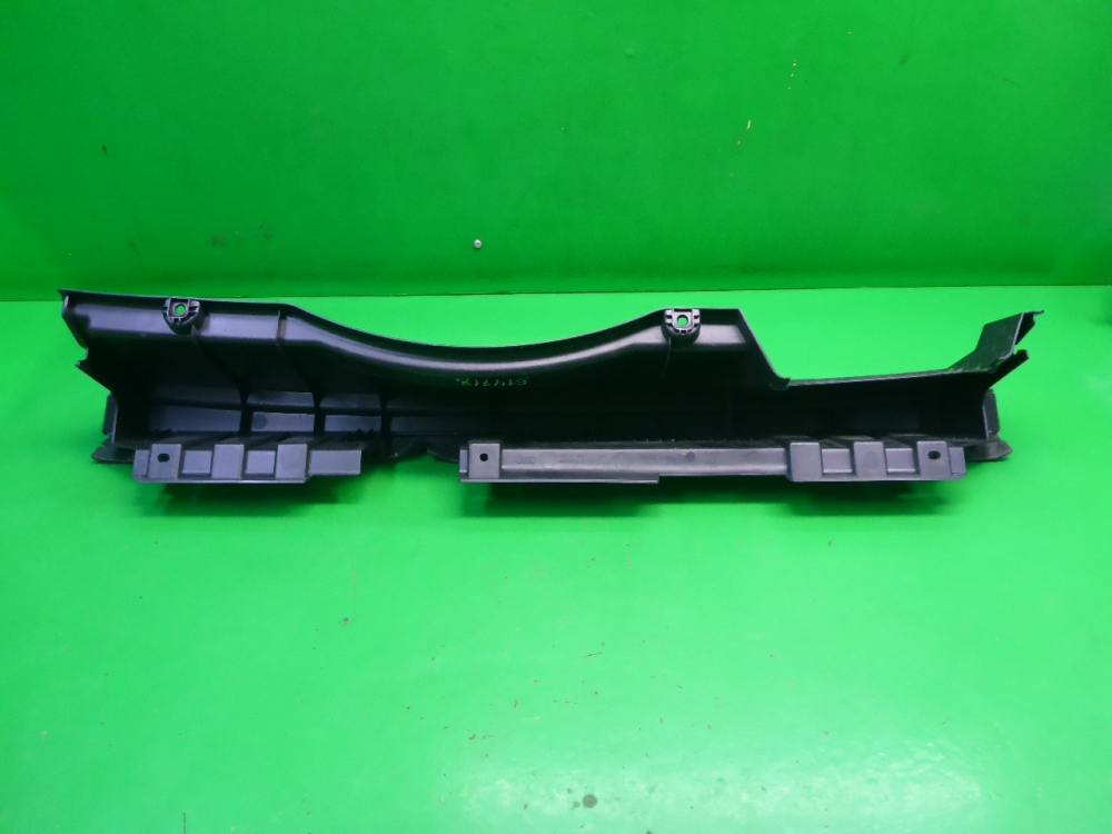 Пол багажника