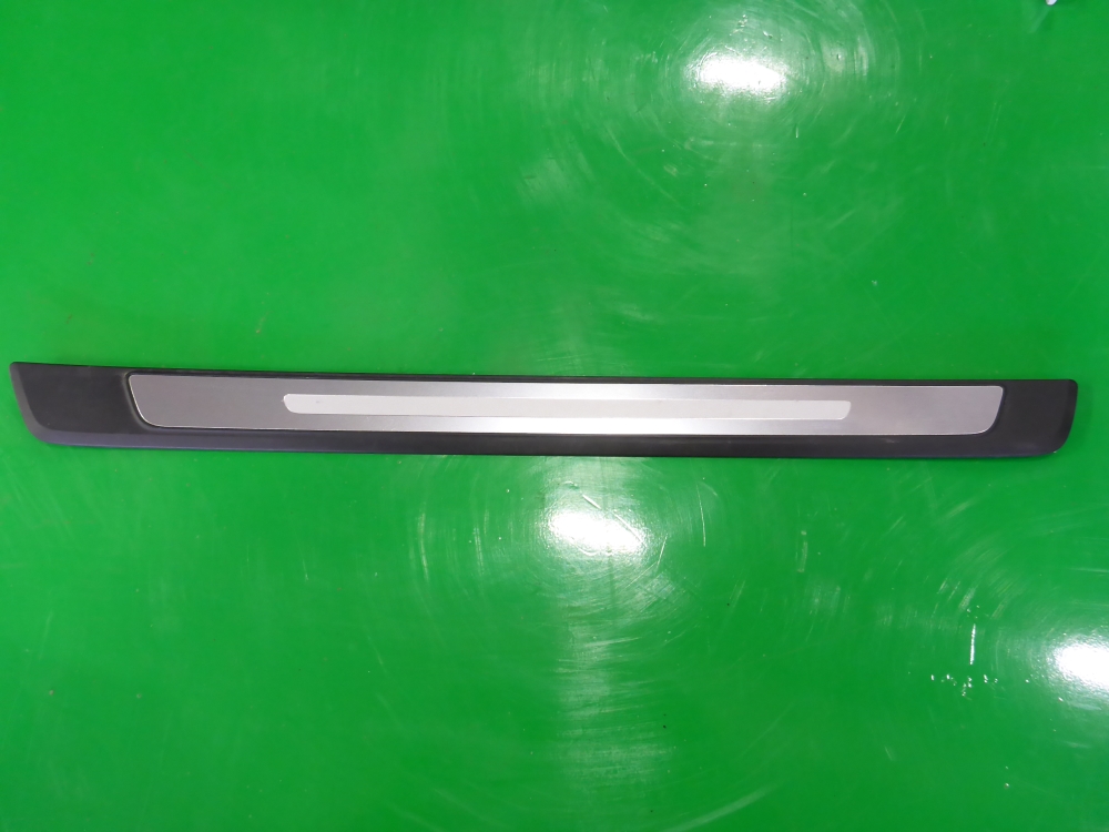 Накладка порога (внутренняя)