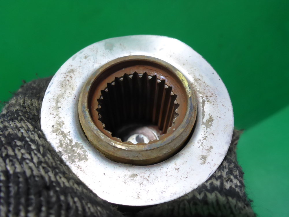 Полуось передняя правая