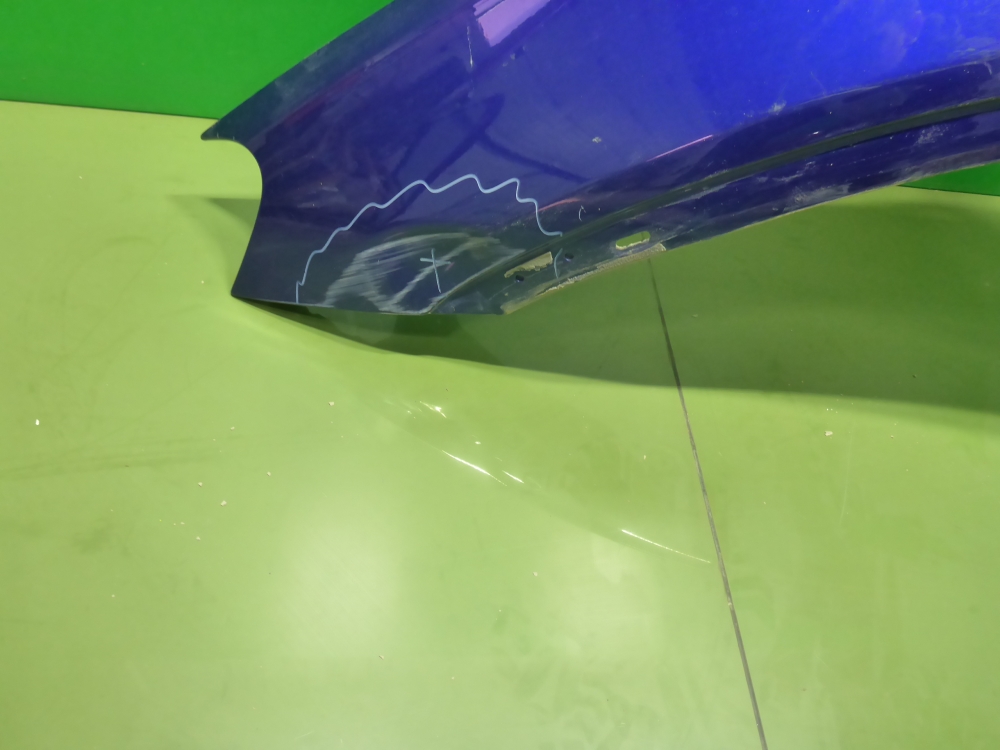 Крыло переднее левое