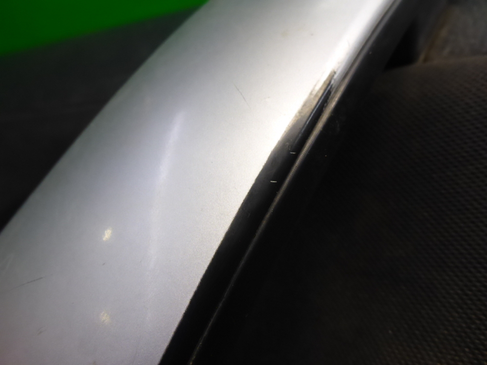 Обшивка двери передней левой