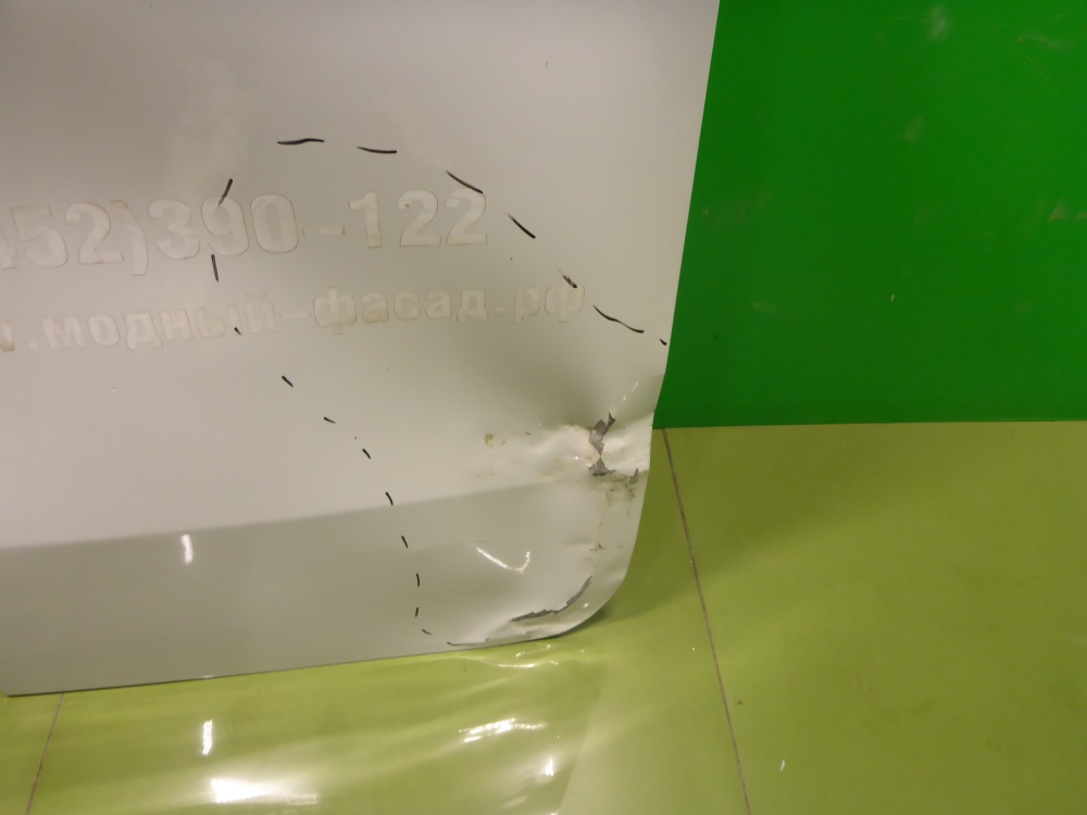 Дверь багажника правая