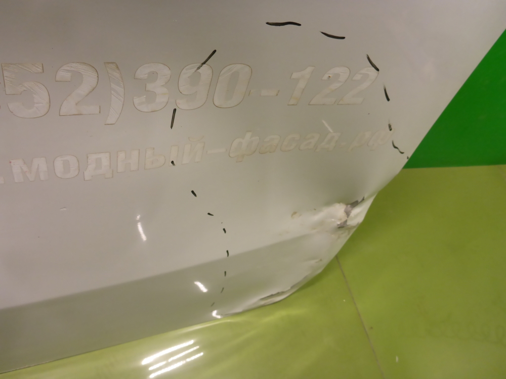 Дверь багажника правая