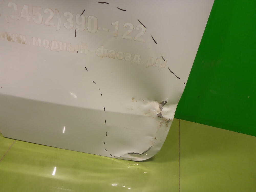 Дверь багажника правая