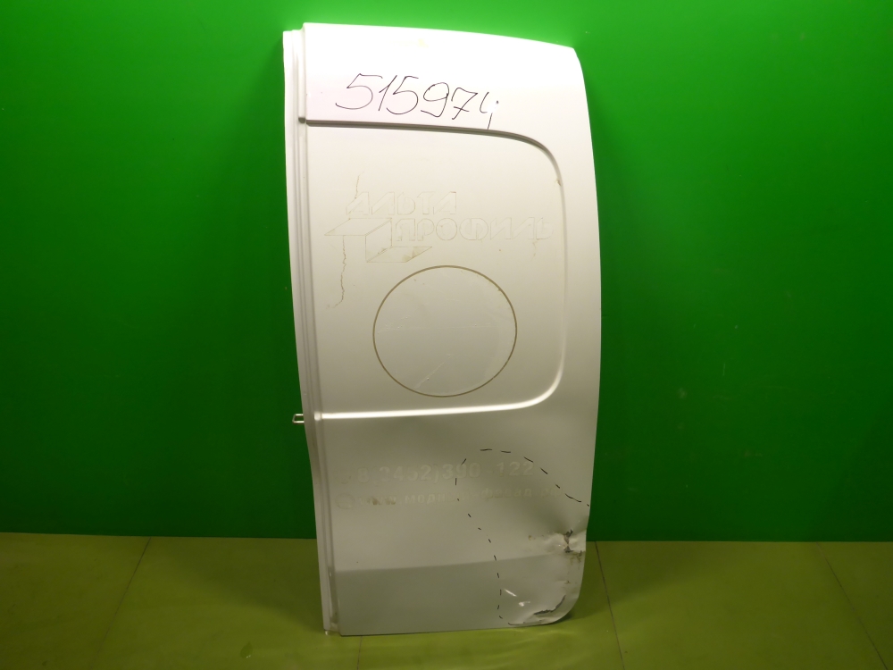 Дверь багажника правая