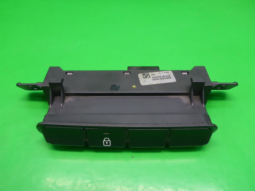 Кнопка центрального замка