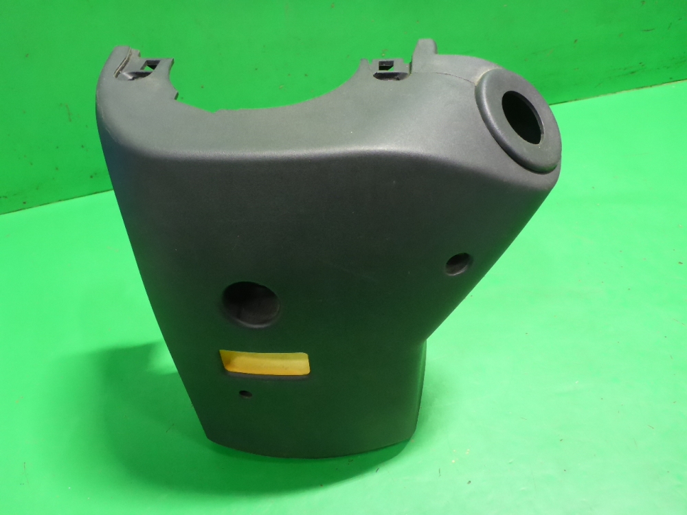 Кожух рулевой колонки