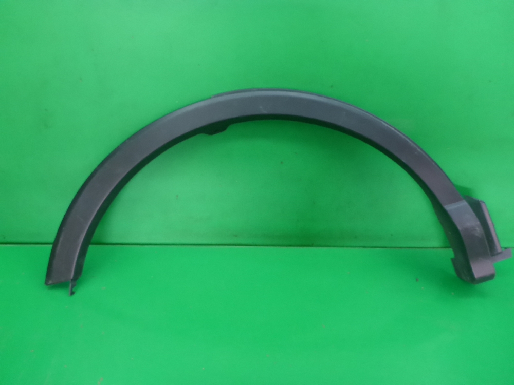 Накладка заднего крыла правого