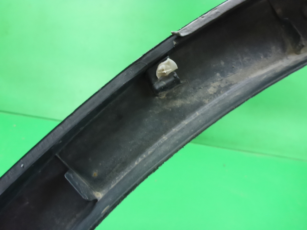 Накладка заднего крыла правого