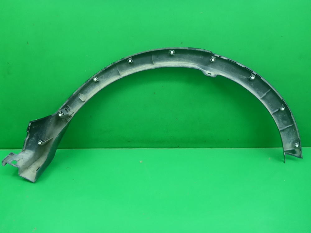Накладка заднего крыла правого