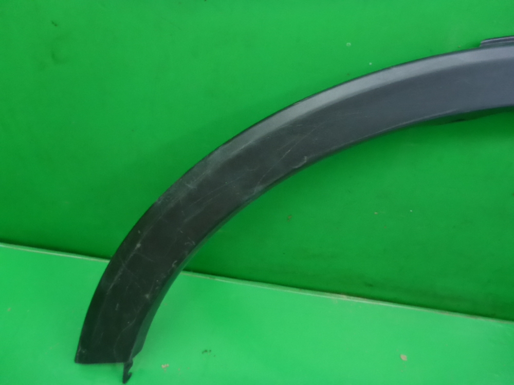 Накладка заднего крыла правого