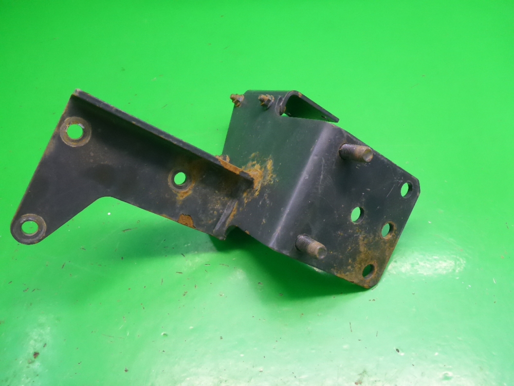 Кронштейн (сопут. товар)