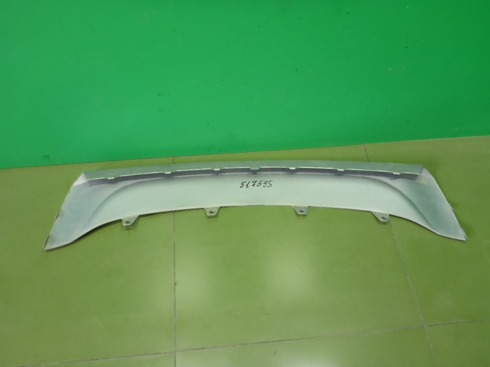 Накладка переднего бампера