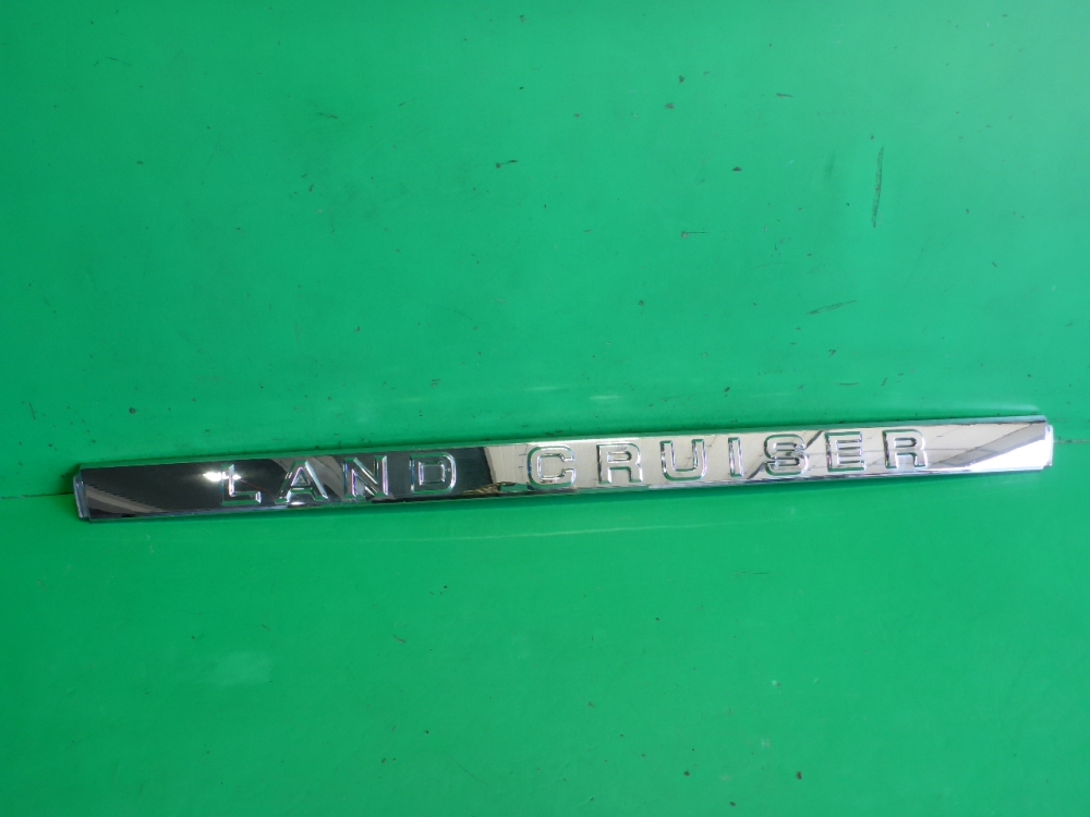 Накладка двери багажника