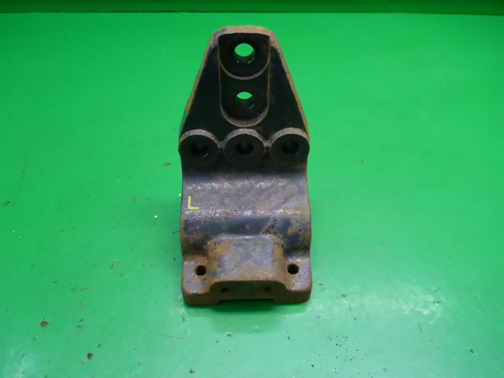 Кронштейн крепления торсиона