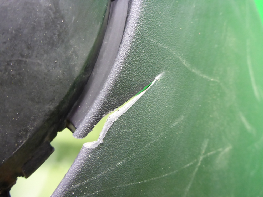 Бампер задний