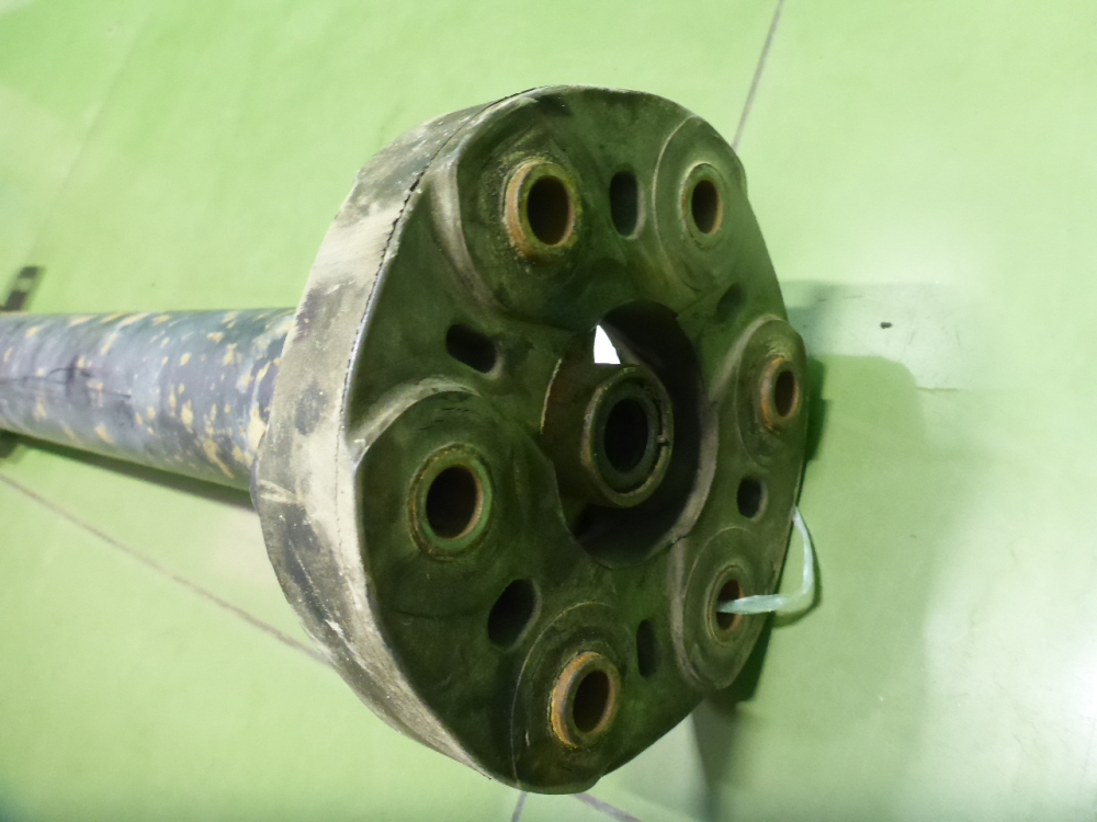 Вал карданный задний