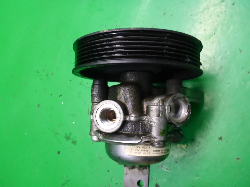 Насос ГУР (гидроусилитель руля)