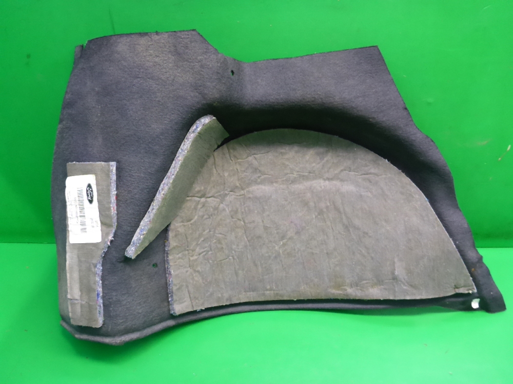 Обшивка багажника