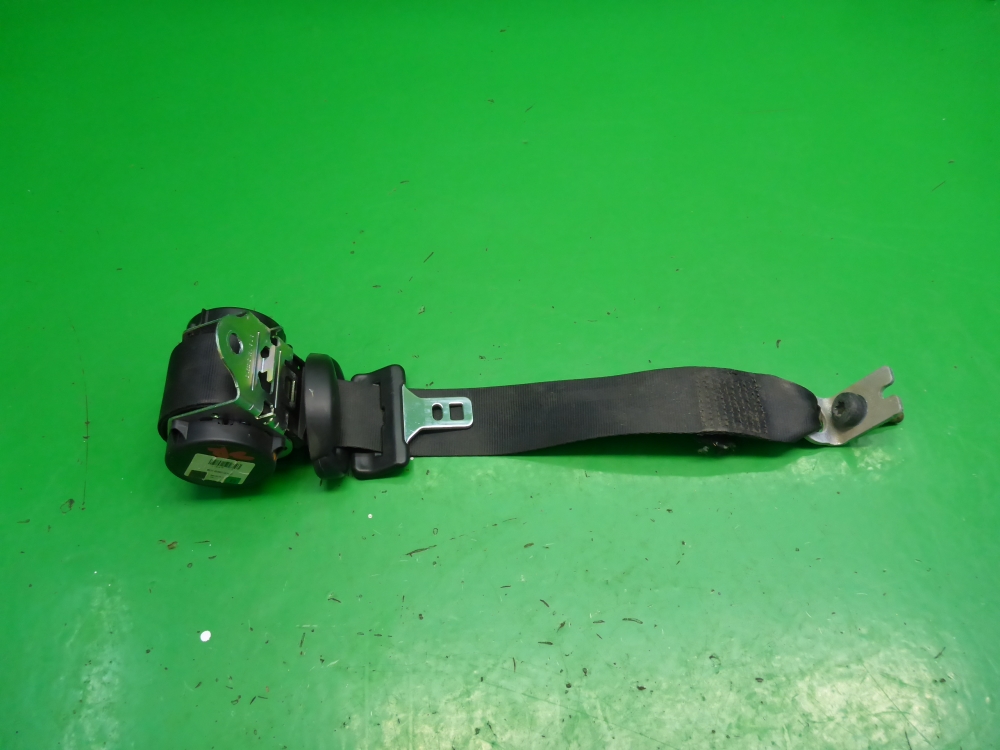 Ремень безопасности