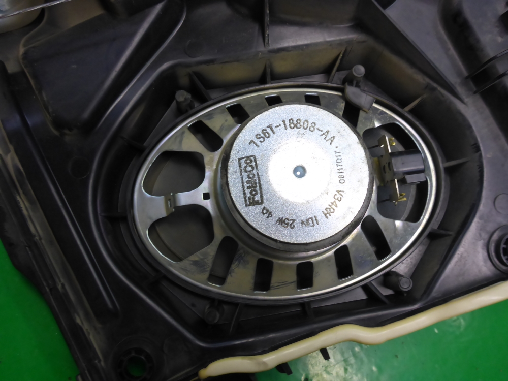 Стеклоподъемник механ. задний левый