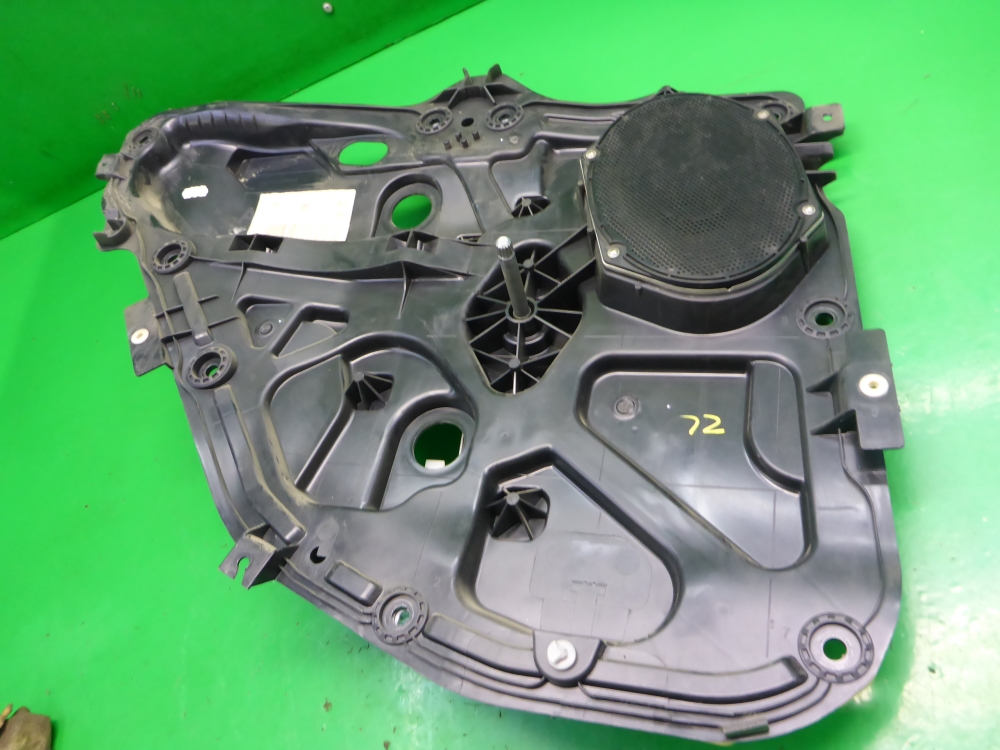 Стеклоподъемник механ. задний левый