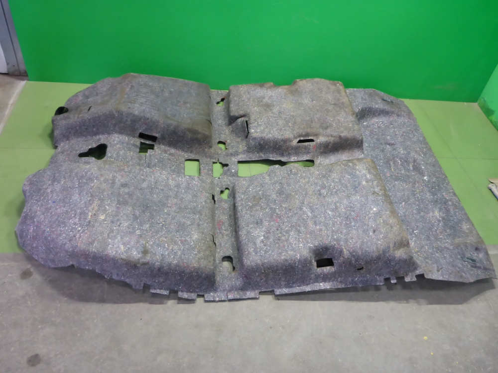 Покрытие напольное (ковролин)