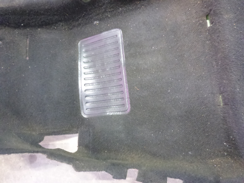 Покрытие напольное (ковролин)