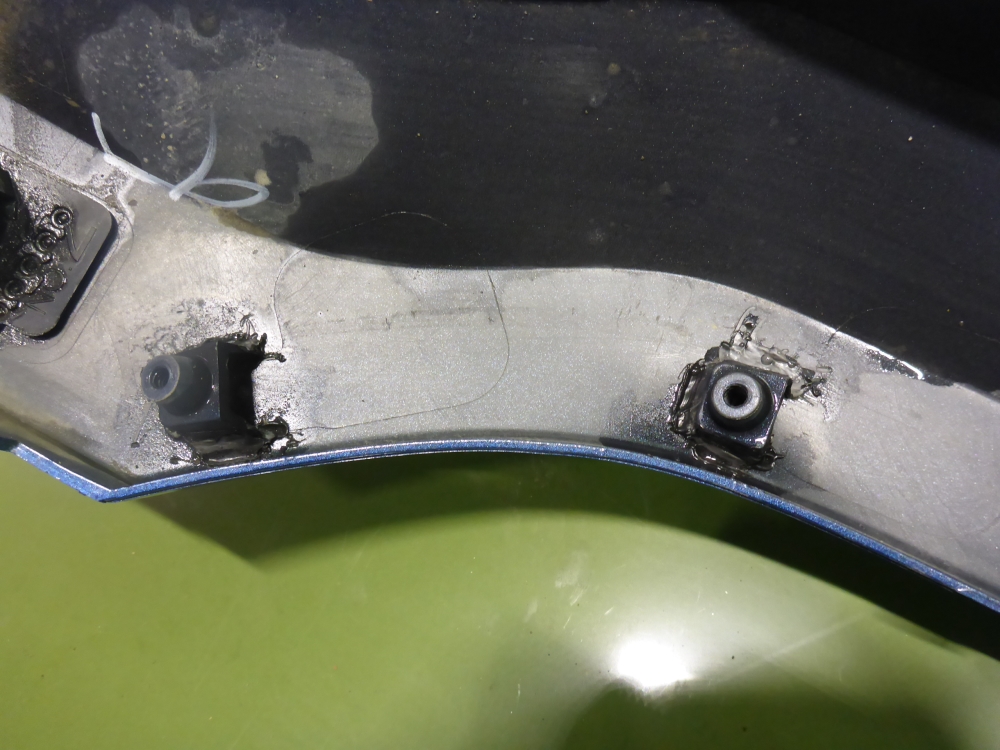 Бампер задний