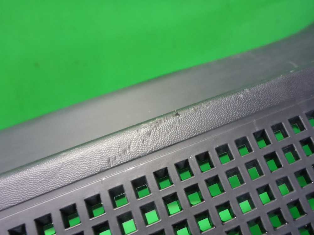 Решетка стеклоочистителей (Жабо)