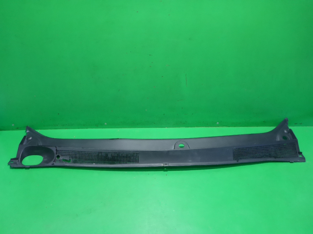 Решетка стеклоочистителей (Жабо)